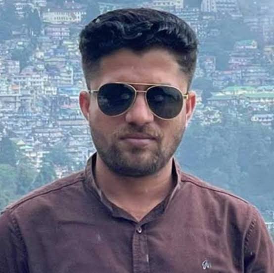 मृतक पत्रकार मुकेश चंद्राकर