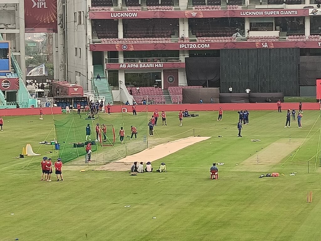 लखनऊ बनाम गुजरात: दबदबा कायम रखने की जंग