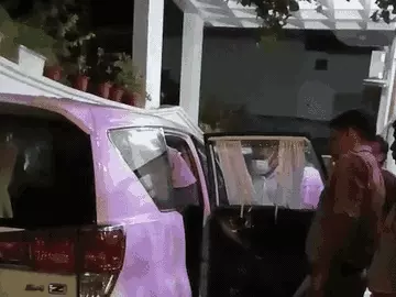 पुलिस ने इनोवा से छात्रा का शव निकलवाकर कब्जे में लेकर पोस्टमॉर्टम के लिए भेजा